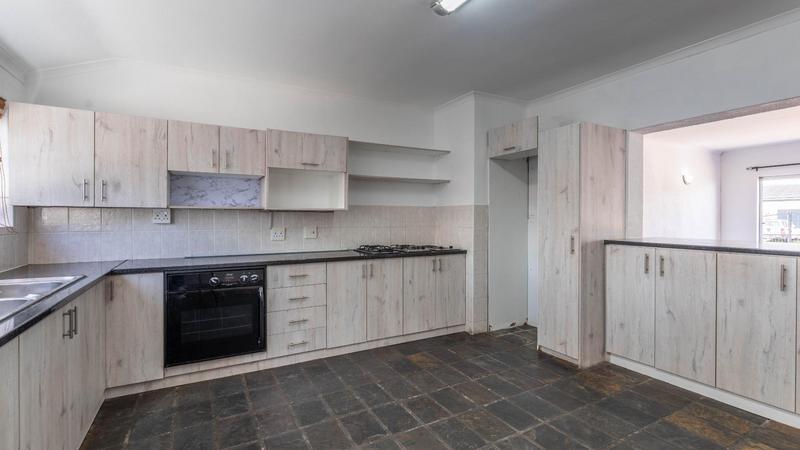 4 Bedroom Property for Sale in Duynefontein Western Cape
